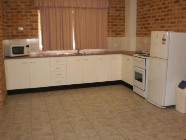 Lake Haven Motor Inn Gorokan Room photo