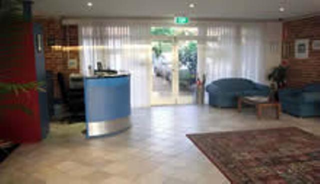 Lake Haven Motor Inn Gorokan Exterior photo