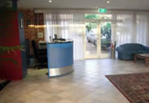 Lake Haven Motor Inn Gorokan Exterior photo